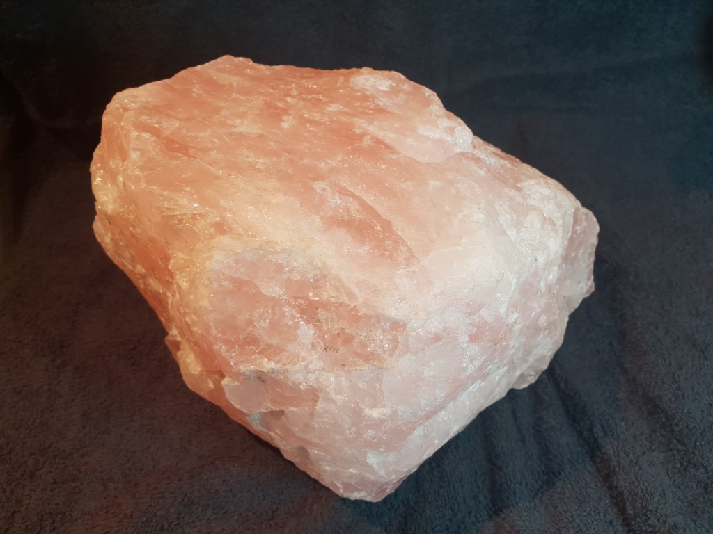 Rozekwarts Steen / Brok Ruw Groot - A Kwaliteit 11,6kg 24x20x16cm afbeelding