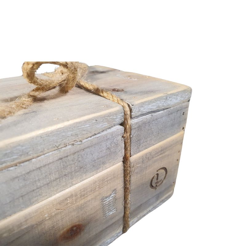 https://www.lalashops.nl/media/catalog/product/4/0/407011_wijnkistje_met_touw_detail_dutch_mood.jpg