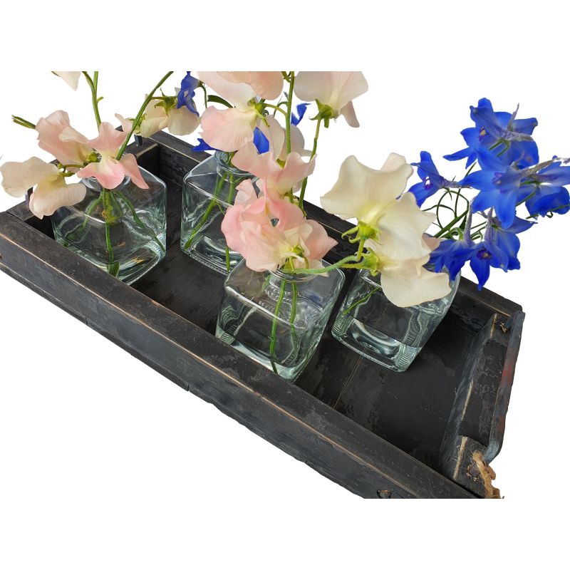https://www.lalashops.nl/media/catalog/product/4/2/423581_tray_marianne_black_39-20_met_deco_dutch_mood.jpg