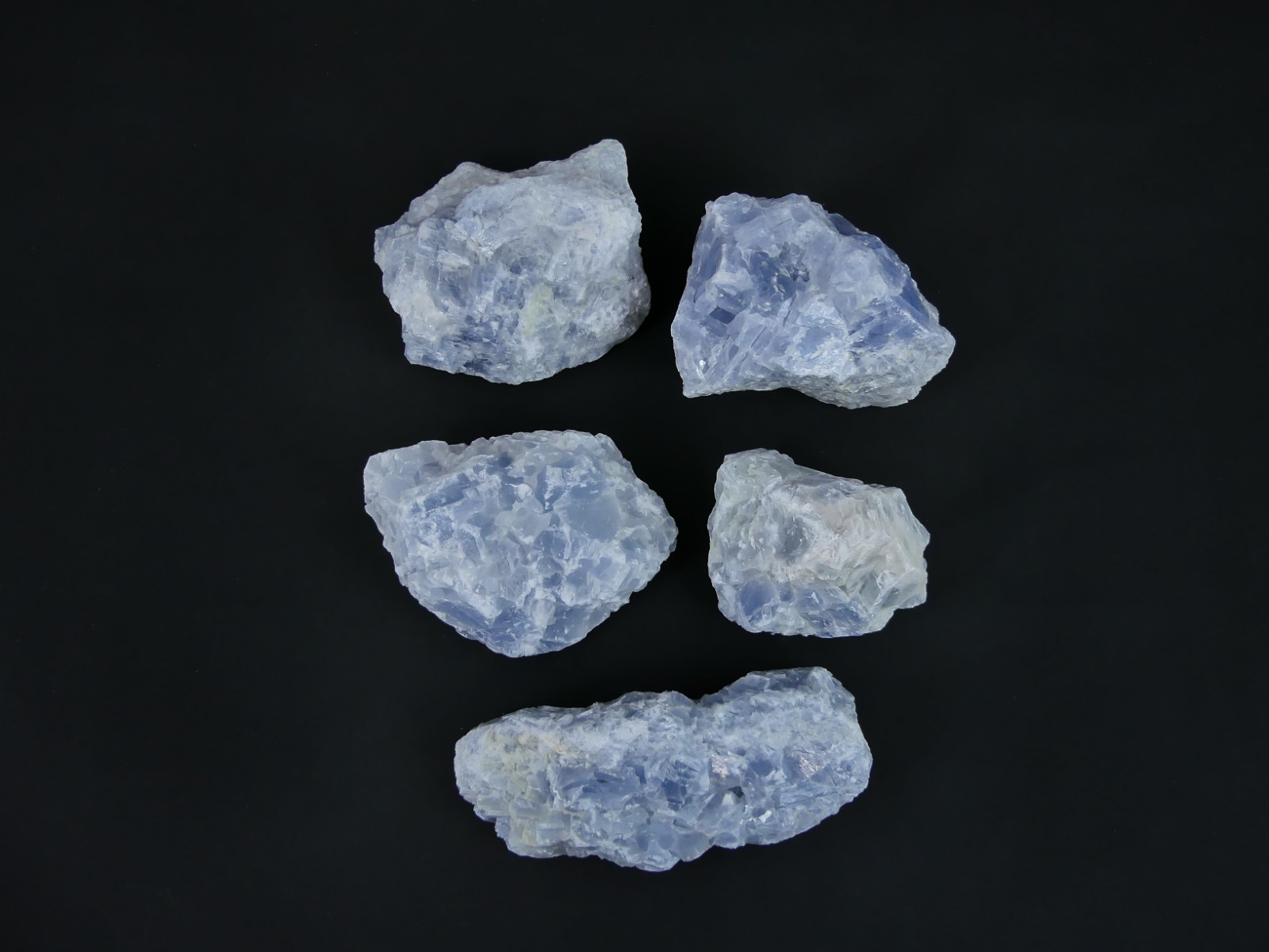 https://www.lalashops.nl/media/catalog/product/b/l/blauwe_calciet_ruw_5_stuks_4_8kg_10-18cm_5_.jpg