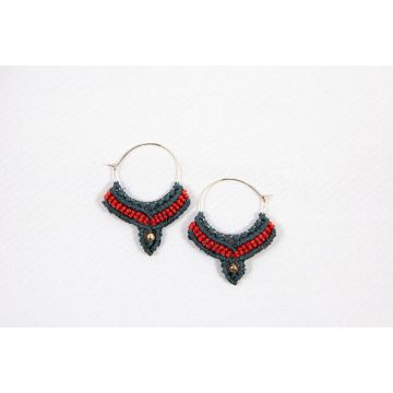 Macramé Oorringen - Grijs / Rood - Handgemaakt van duurzaam Waxed Polyester - Model 12