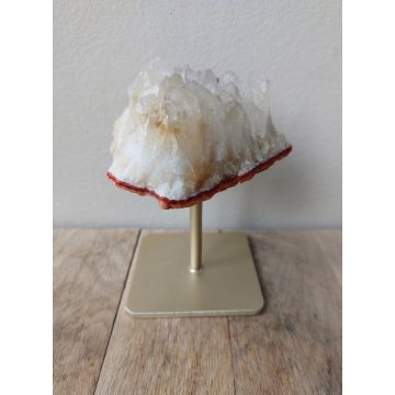 Natuur Agaat op Metalen Standaard - Witte / Rode Agaat met Gouden Standaard - 13cmx8cm - 0.6kg
