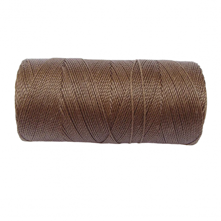 Macramé Koord - LICHT BRUIN / LIGHT BROWN - #26 - Waxed Polyester Cord - Klos ca. 173mtr - 1mm Dik
