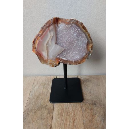Natuur Agaat op Metalen Standaard - Rode Agaat (gebrand) met Zwarte Standaard - 19x11cm - 0.9kg