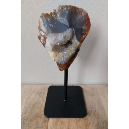 Natuur Agaat op Metalen Standaard - Rode Agaat (gebrand) met Zwarte Standaard - 23cmx10cm - 0.8kg