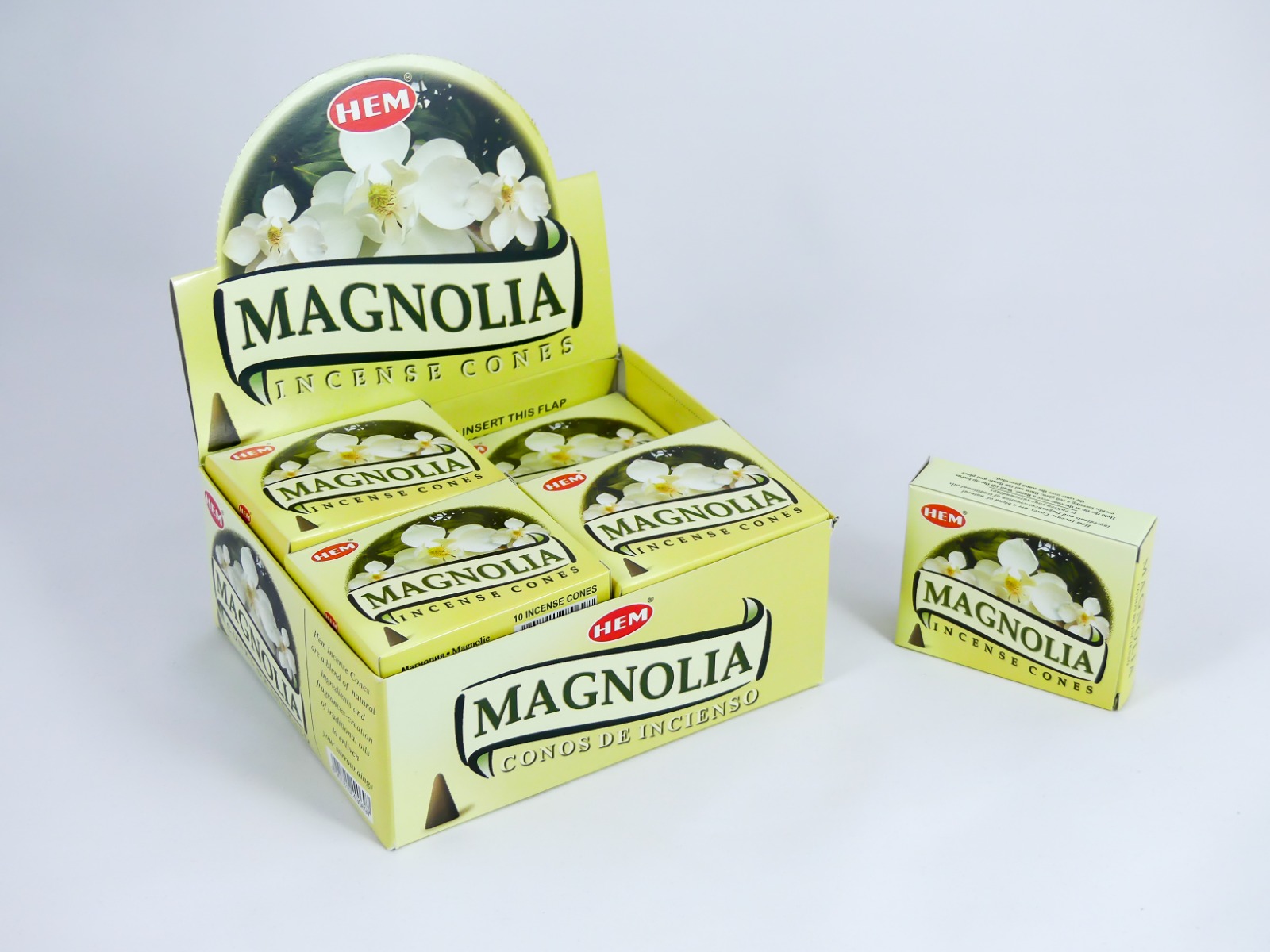 https://www.lalashops.nl/media/catalog/product/h/e/hem_wierook_kegels_-_magnolia_-_voordeelbox_12_pakjes_120_kegels_1.jpg