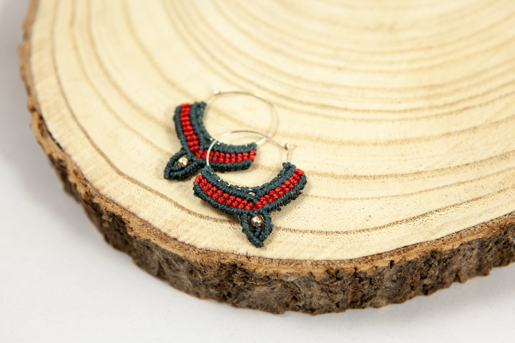 https://www.lalashops.nl/media/catalog/product/m/a/macram_oorring_12_5_.jpg