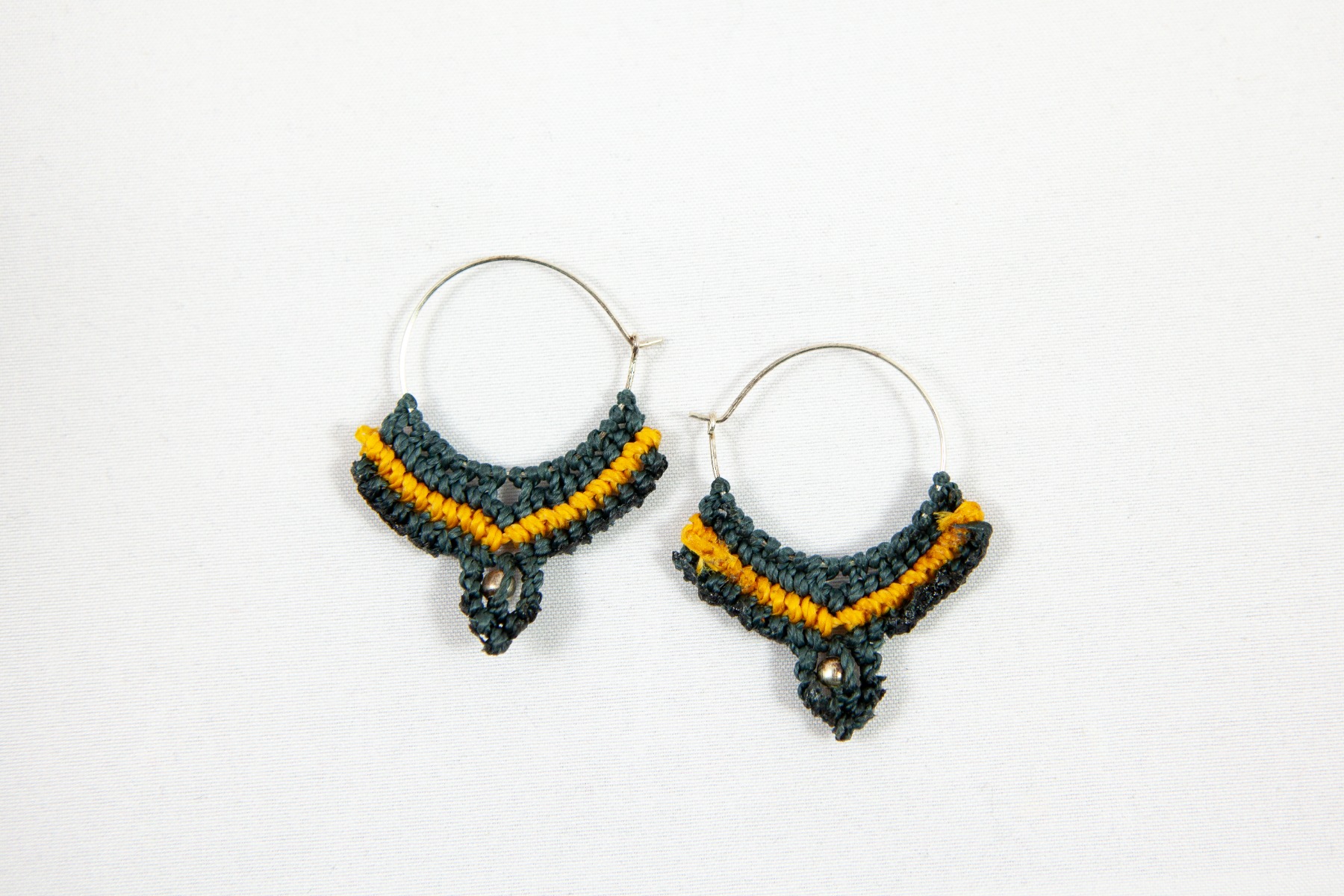 https://www.lalashops.nl/media/catalog/product/m/a/macram_oorring_13_2_.jpg