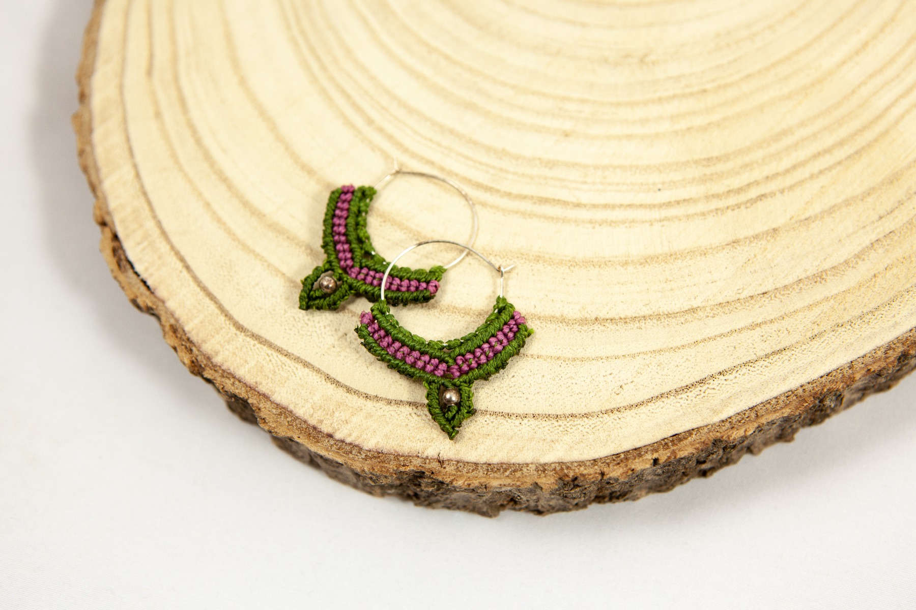 https://www.lalashops.nl/media/catalog/product/m/a/macram_oorring_18_5_.jpg