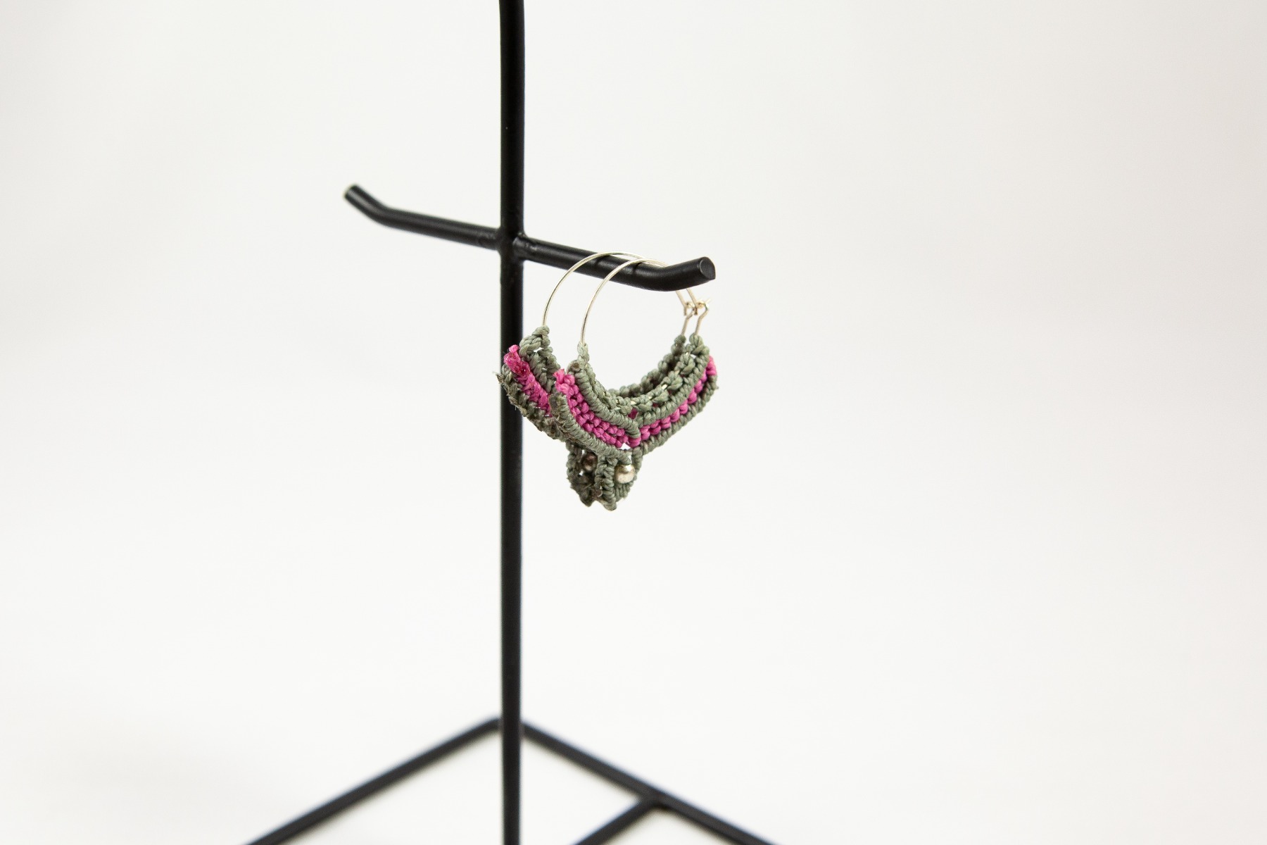 https://www.lalashops.nl/media/catalog/product/m/a/macram_oorring_1_3_.jpg