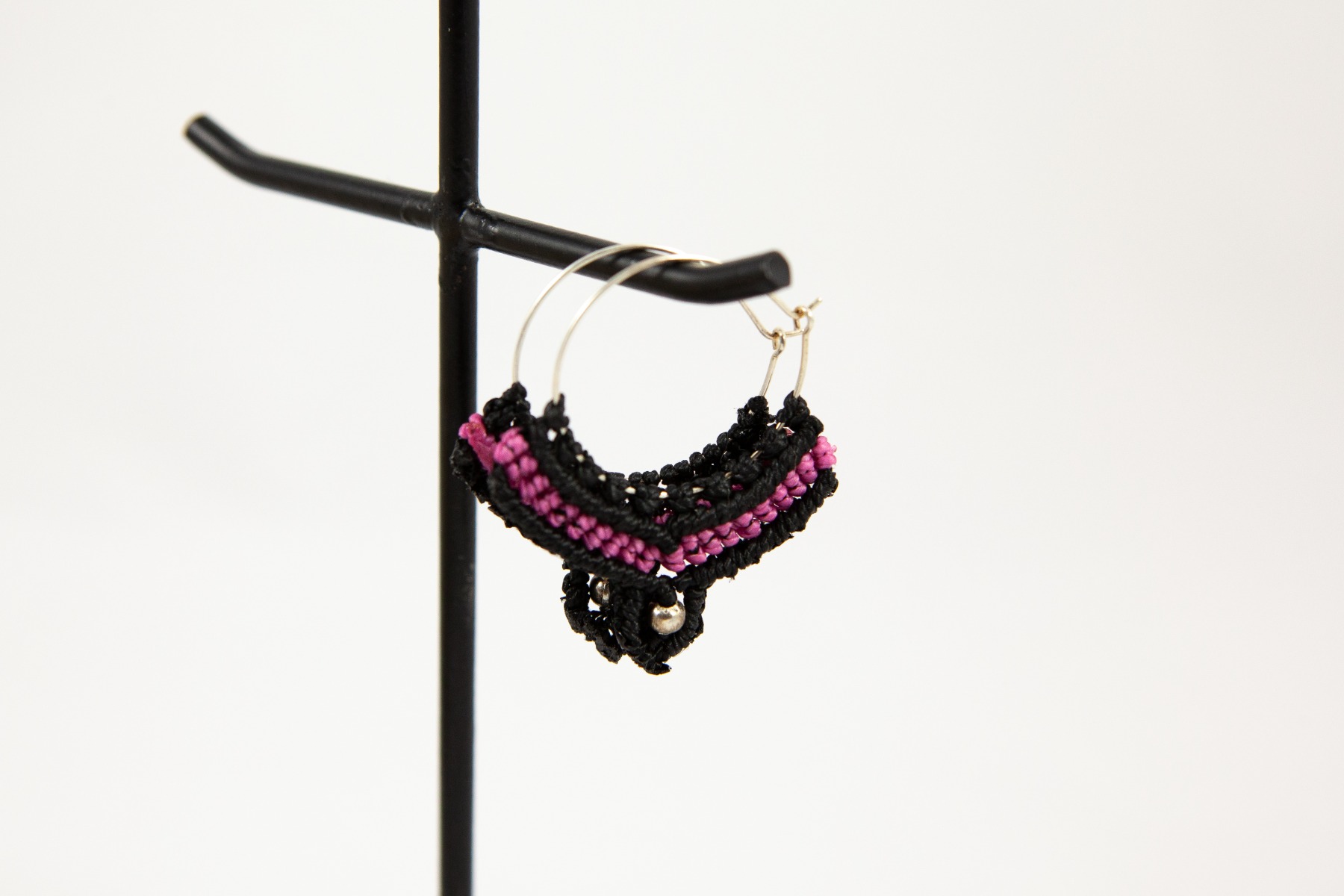 https://www.lalashops.nl/media/catalog/product/m/a/macram_oorring_4_4_.jpg