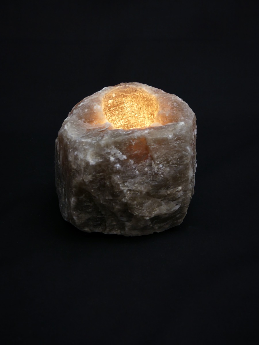 https://www.lalashops.nl/media/catalog/product/t/h/theelicht_zoutsteen_zwart_-_9x9x9cm_-_1_4kg_7__2.jpg